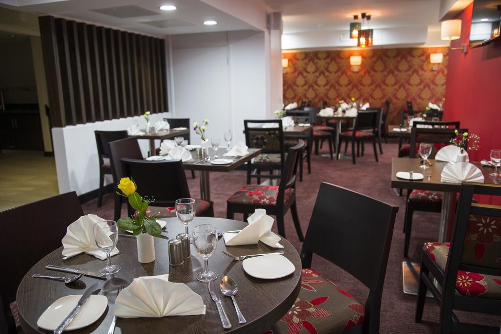 Ramada Cambridge Hotel Kültér fotó
