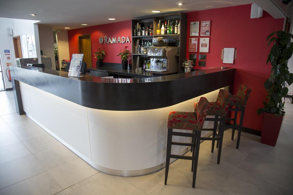 Ramada Cambridge Hotel Kültér fotó
