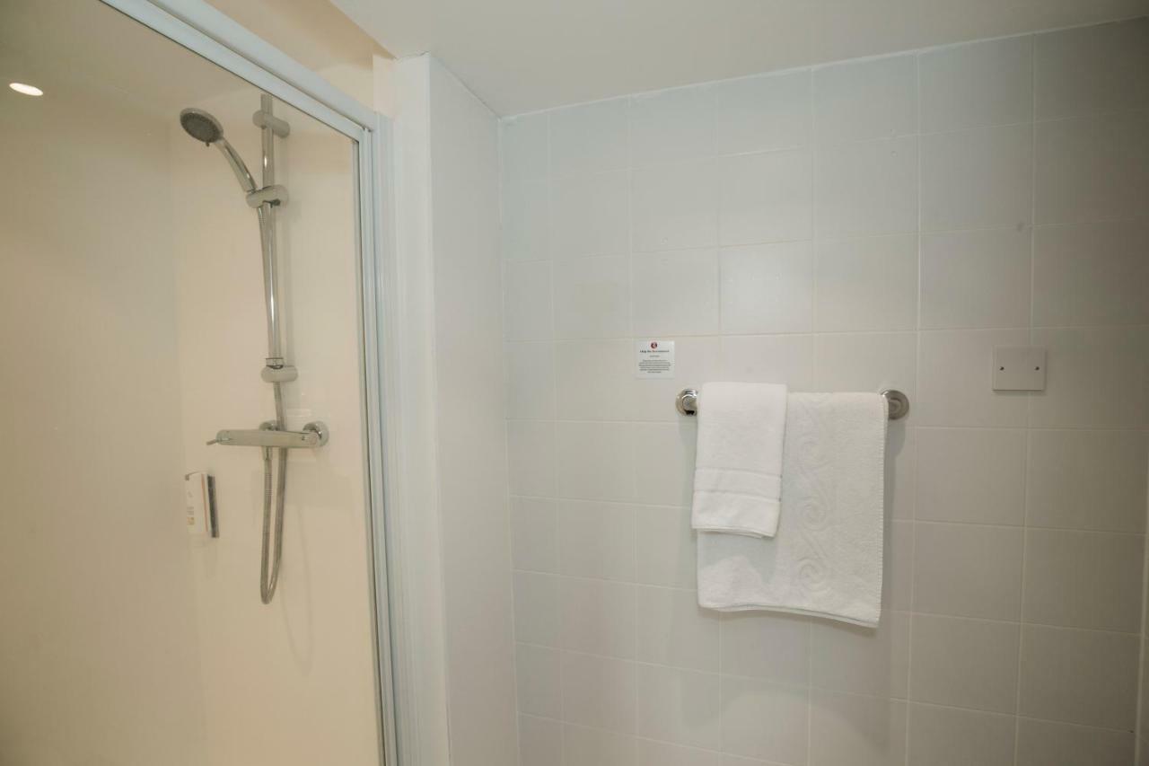 Ramada Cambridge Hotel Kültér fotó
